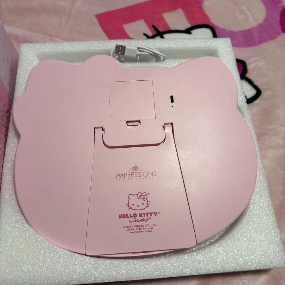 Hello Kitty® Supercute Tri-Tone LED Table Mirror